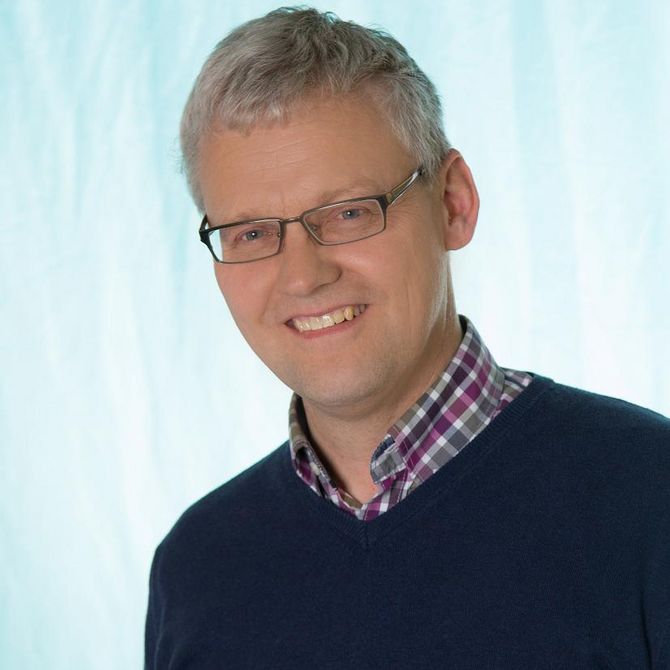 Herr Reimers (Mittelstufenleiter 9/10, PES)