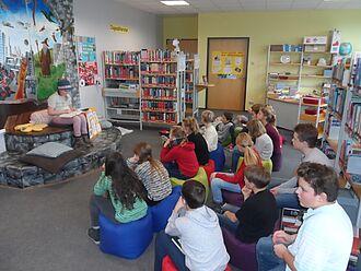 Vorlesewettbewerb in der Bibliothek